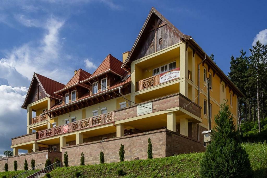 F&M Apartman Egerszalok Exterior photo